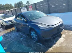 7SAYGDEE4PA102164 2023 TESLA MODEL Y