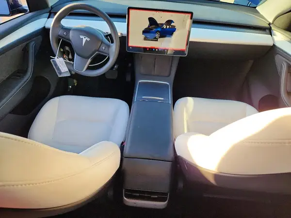 7SAYGDEE4PA102617 2023 TESLA MODEL Y - Image 8