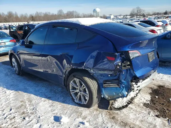 7SAYGDEE4PA106649 2023 TESLA MODEL Y - Image 2