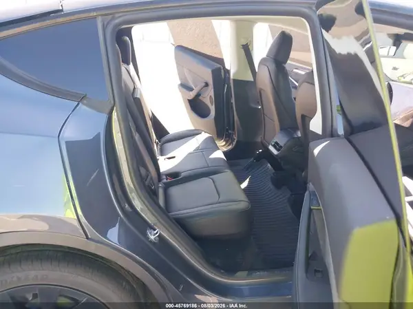 7SAYGDEE4PA113410 2023 TESLA MODEL Y - Image 8