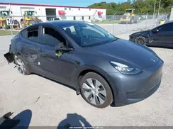 7SAYGDEE4PA122432 2023 TESLA MODEL Y