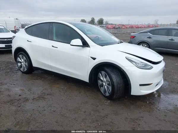 7SAYGDEE4PA123306 2023 TESLA MODEL Y - Image 1
