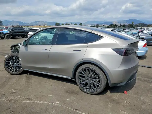 7SAYGDEE4PA128991 2023 TESLA MODEL Y - Image 2