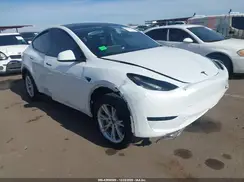 7SAYGDEE4PA134810 2023 TESLA MODEL Y
