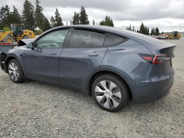7SAYGDEE4PA135875 2023 TESLA MODEL Y - Image 2