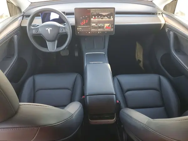 7SAYGDEE4PA139375 2023 TESLA MODEL Y - Image 8
