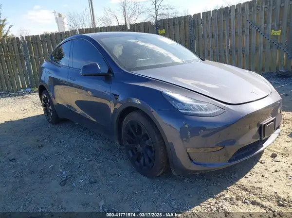7SAYGDEE4PA145922 2023 TESLA MODEL Y - Image 1