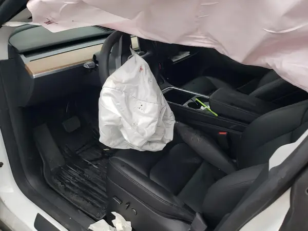 7SAYGDEE4PA146777 2023 TESLA MODEL Y - Image 8