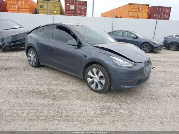 7SAYGDEE4PA147444 2023 TESLA MODEL Y - Image 1