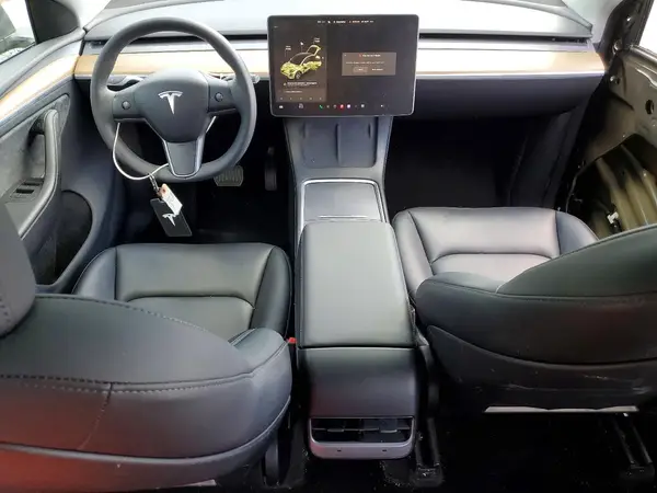 7SAYGDEE4PA154930 2023 TESLA MODEL Y - Image 8