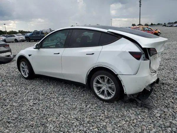 7SAYGDEE4PA155088 2023 TESLA MODEL Y - Image 2