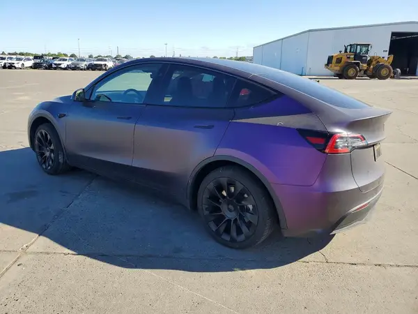 7SAYGDEE4PA158198 2023 TESLA MODEL Y - Image 2