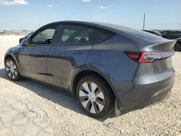 7SAYGDEE4PA162719 2023 TESLA MODEL Y - Image 2