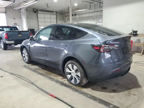 7SAYGDEE4PA163174 2023 TESLA MODEL Y - Image 2