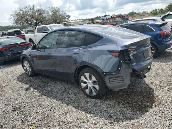 7SAYGDEE4PA174997 2023 TESLA MODEL Y - Image 2