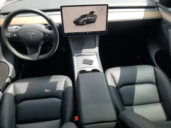 7SAYGDEE4PA174997 2023 TESLA MODEL Y - Image 8