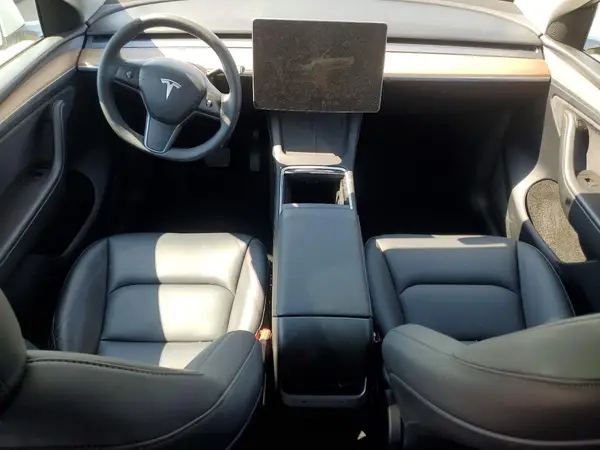 7SAYGDEE4PA184526 2023 TESLA MODEL Y - Image 8