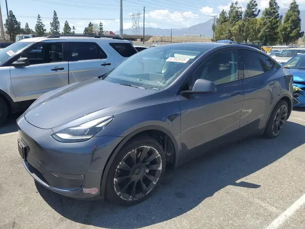 7SAYGDEE4PA187636 2023 TESLA MODEL Y - Image 1