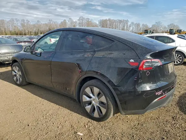 7SAYGDEE4PA189371 2023 TESLA MODEL Y - Image 2