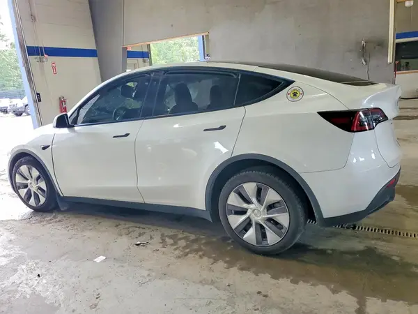 7SAYGDEE4PA189452 2023 TESLA MODEL Y - Image 2
