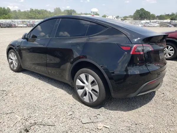 7SAYGDEE4PA190245 2023 TESLA MODEL Y - Image 2