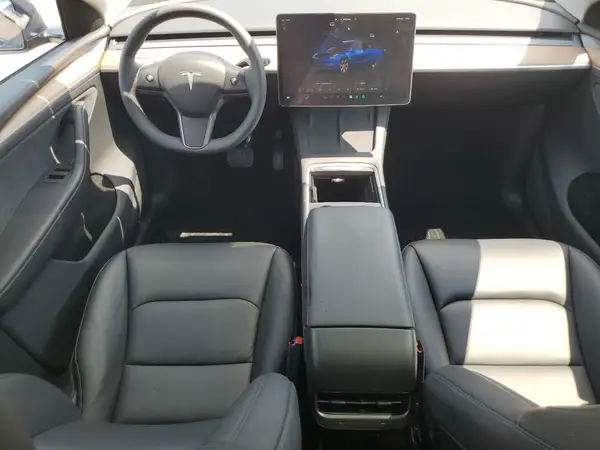 7SAYGDEE4PA193940 2023 TESLA MODEL Y - Image 8