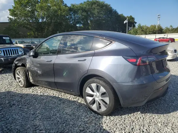 7SAYGDEE4PA195185 2023 TESLA MODEL Y - Image 2