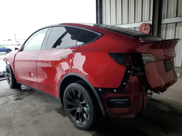 7SAYGDEE4PA198149 2023 TESLA MODEL Y - Image 2