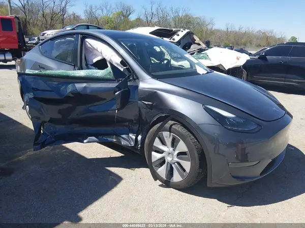 7SAYGDEE4PA198538 2023 TESLA MODEL Y - Image 1