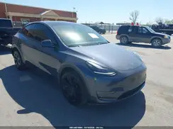 7SAYGDEE4PA202135 2023 TESLA MODEL Y