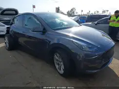 7SAYGDEE4PA205083 2023 TESLA MODEL Y