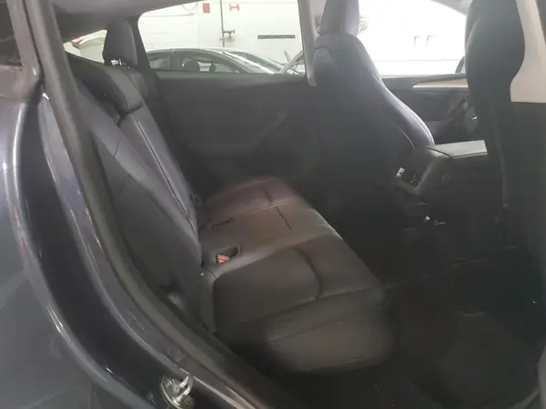 7SAYGDEE4PA210784 2023 TESLA MODEL Y - Image 3