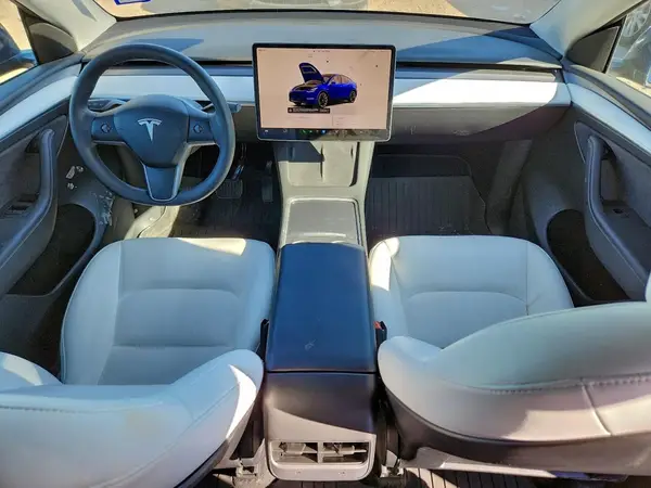 7SAYGDEE4PF582547 2023 TESLA MODEL Y - Image 8