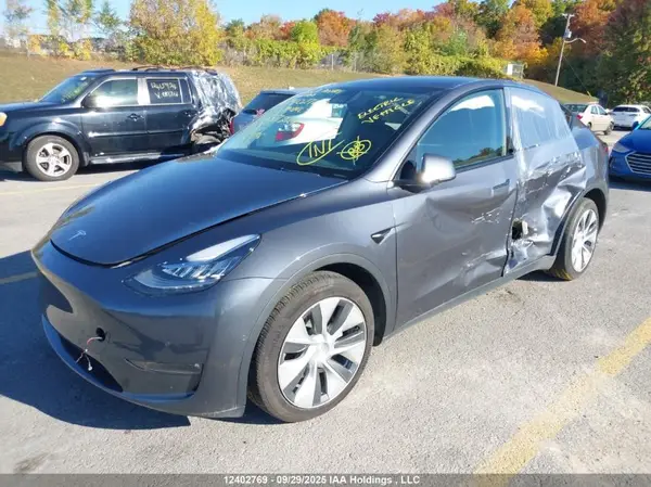 7SAYGDEE4PF587229 2023 TESLA MODEL Y - Image 2