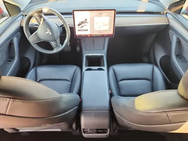 7SAYGDEE4PF597596 2023 TESLA MODEL Y - Image 8