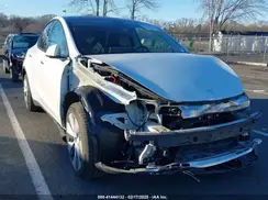 7SAYGDEE4PF600271 2023 TESLA MODEL Y