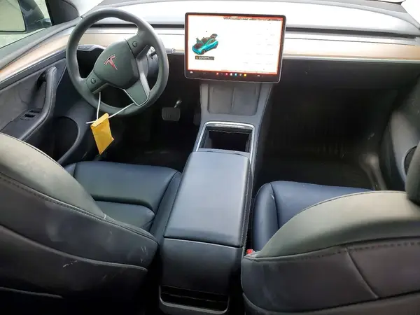 7SAYGDEE4PF608631 2023 TESLA MODEL Y - Image 8