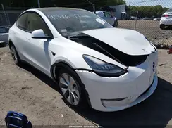 7SAYGDEE4PF615014 2023 TESLA MODEL Y