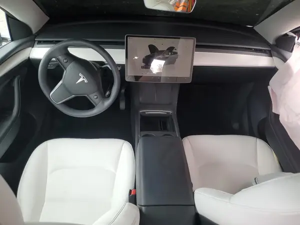 7SAYGDEE4PF618690 2023 TESLA MODEL Y - Image 8