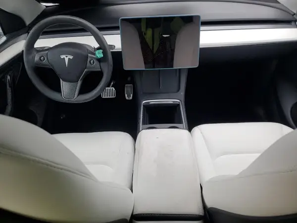 7SAYGDEE4PF622433 2023 TESLA MODEL Y - Image 8