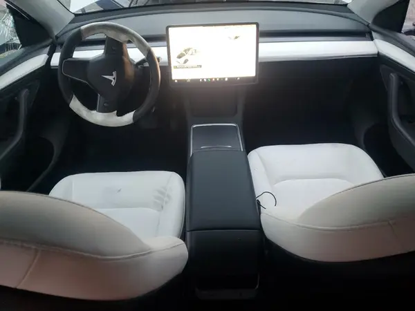7SAYGDEE4PF624392 2023 TESLA MODEL Y - Image 8