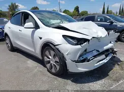 7SAYGDEE4PF630113 2023 TESLA MODEL Y