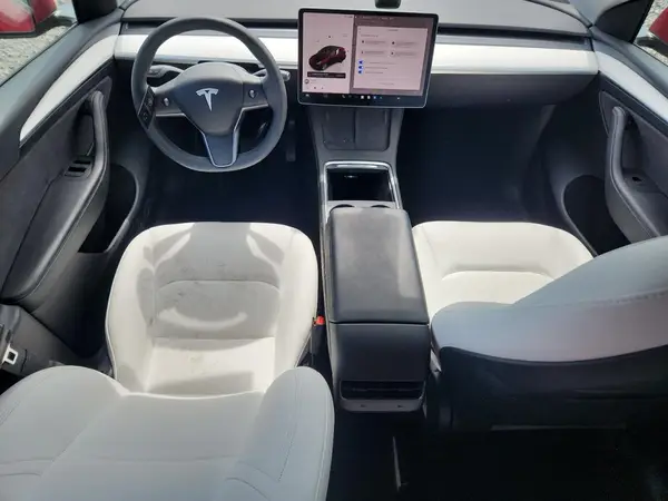7SAYGDEE4PF630953 2023 TESLA MODEL Y - Image 8