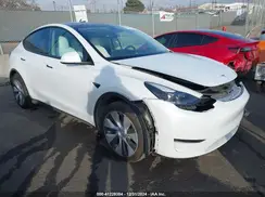 7SAYGDEE4PF638549 2023 TESLA MODEL Y