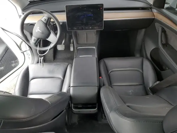 7SAYGDEE4PF638745 2023 TESLA MODEL Y - Image 8