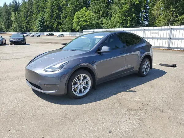 7SAYGDEE4PF648014 2023 TESLA MODEL Y - Image 1