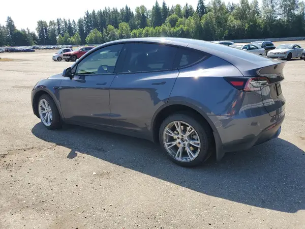 7SAYGDEE4PF648014 2023 TESLA MODEL Y - Image 2