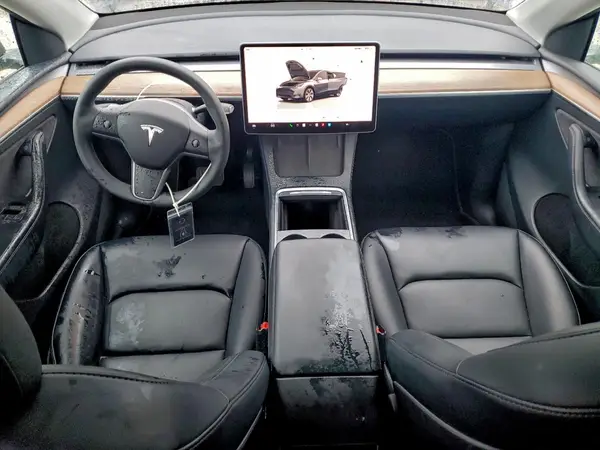 7SAYGDEE4PF665945 2023 TESLA MODEL Y - Image 8