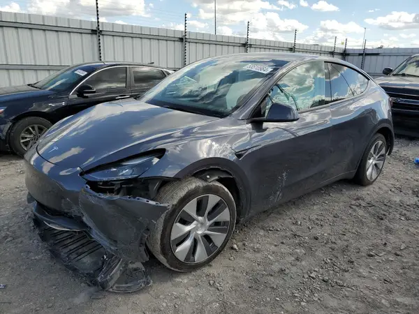 7SAYGDEE4PF673737 2023 TESLA MODEL Y