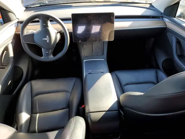 7SAYGDEE4PF683622 2023 TESLA MODEL Y - Image 8